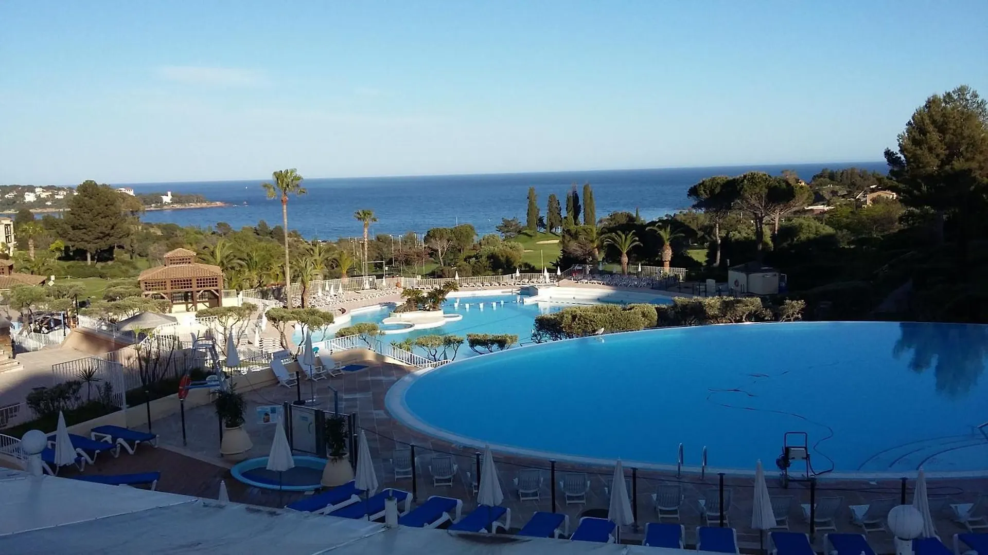 Cap Esterel Appart 6 Pers Vue Mer Classe 3 Etoiles Saint-Raphaël